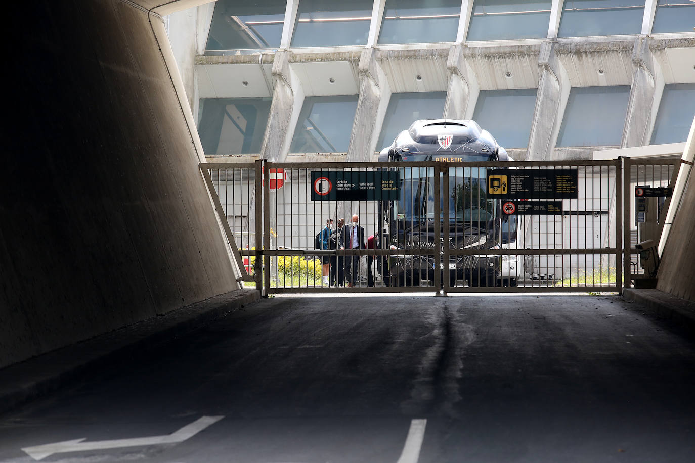 Fotos: Los jugadores rojiblancos ya regresan a Bilbao