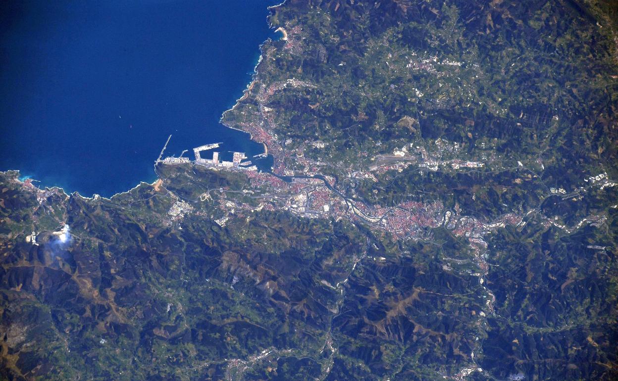 Así se ve la villa desde la Estación Espacial Internacional. 