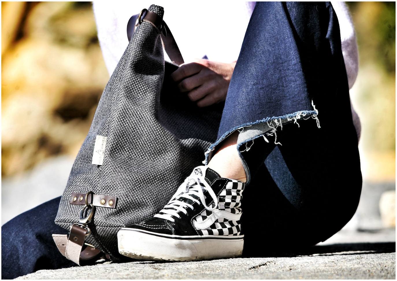 Fotos: De elaborar fundas para tablas de surf en el Puerto Viejo de Getxo a fundar su firma de bolsos artesanos