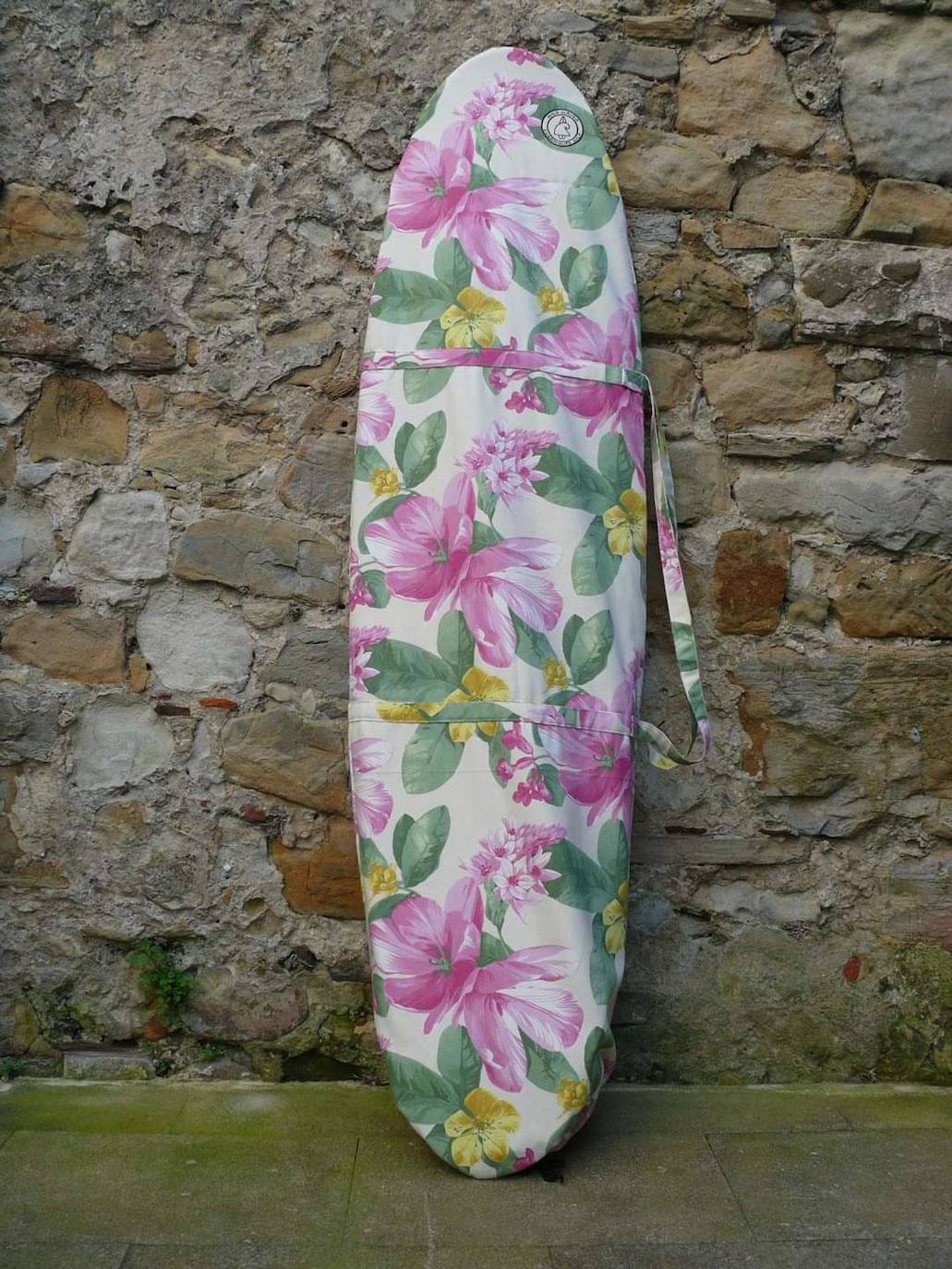 Fotos: De elaborar fundas para tablas de surf en el Puerto Viejo de Getxo a fundar su firma de bolsos artesanos