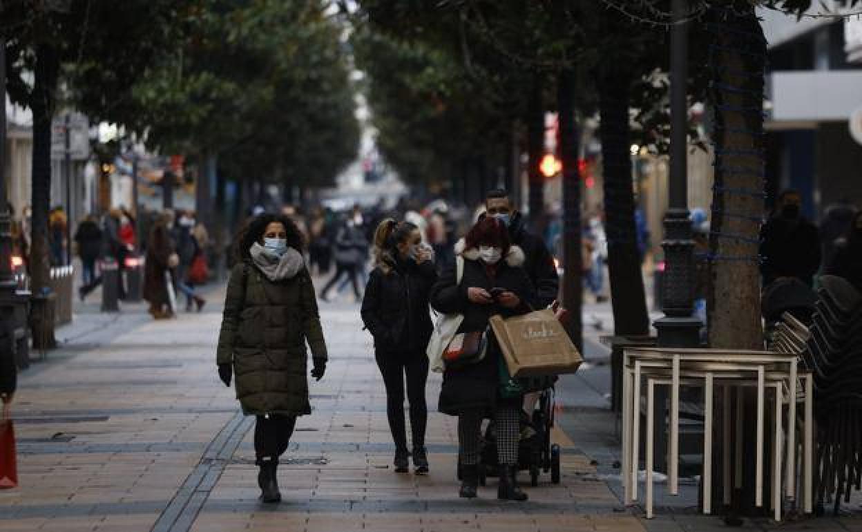 La incidencia del virus aboca a Vitoria y Llodio al cierre una semana más