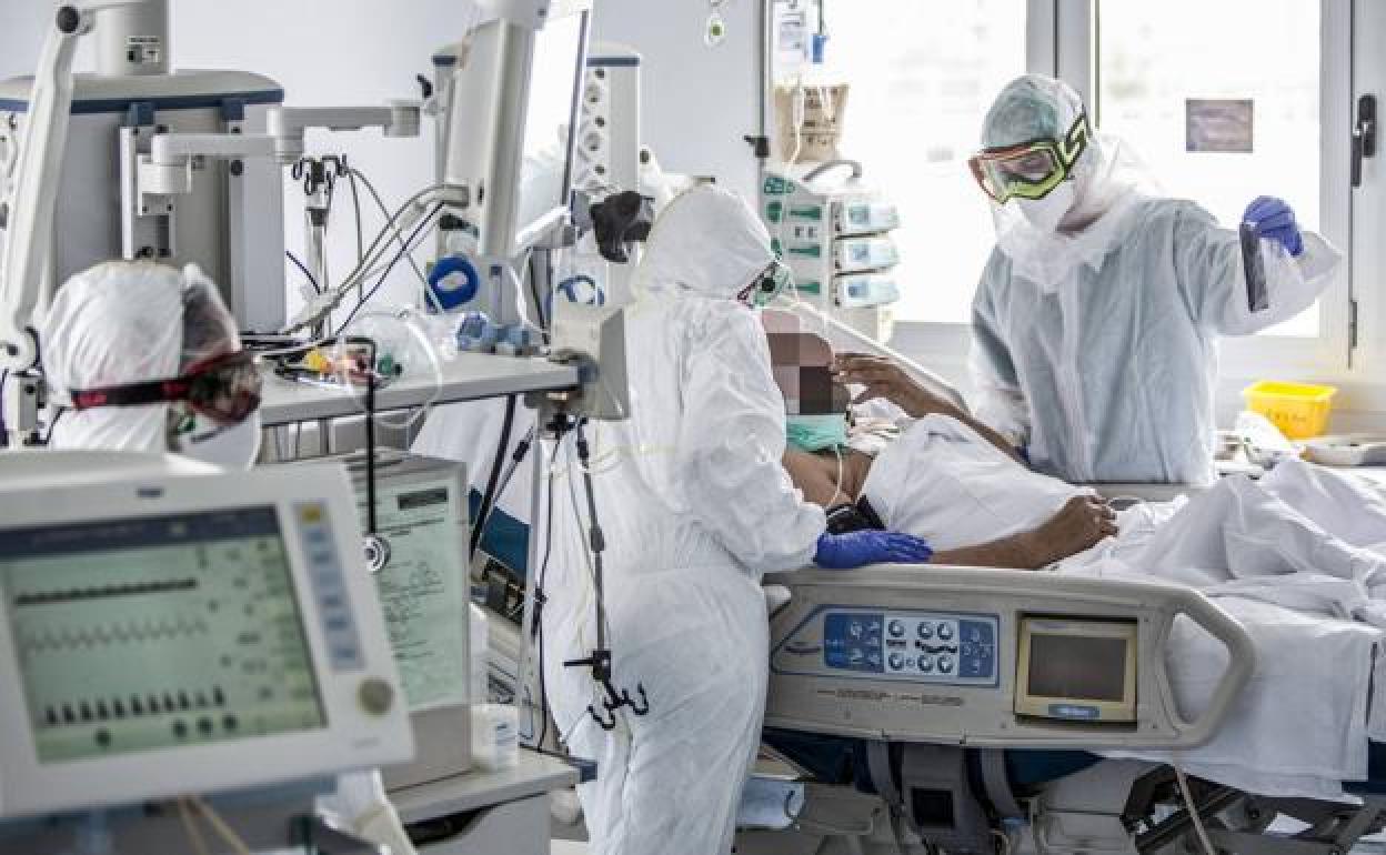 Osakidetza dispone sus hospitales para una crisis similar a la de la primera ola