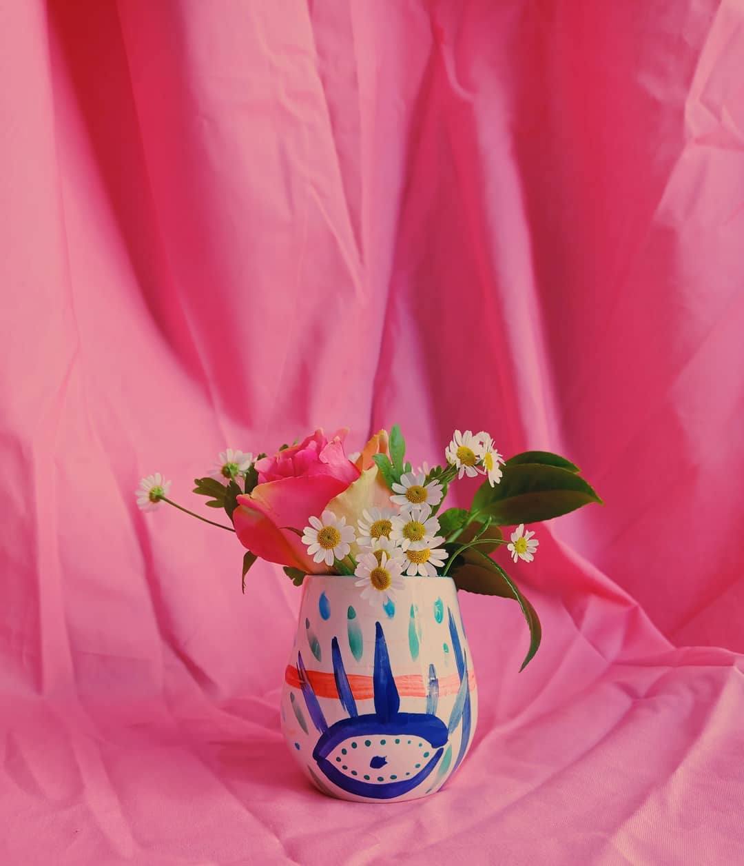 Fotos: Las piezas de cerámica únicas e inspiradas en la diversidad cultural que nacen en un taller de Vitoria