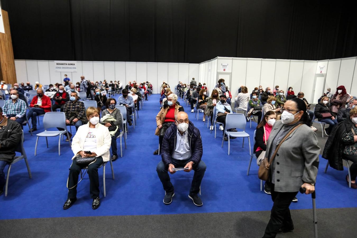 Fotos: Vacunación masiva en el BEC