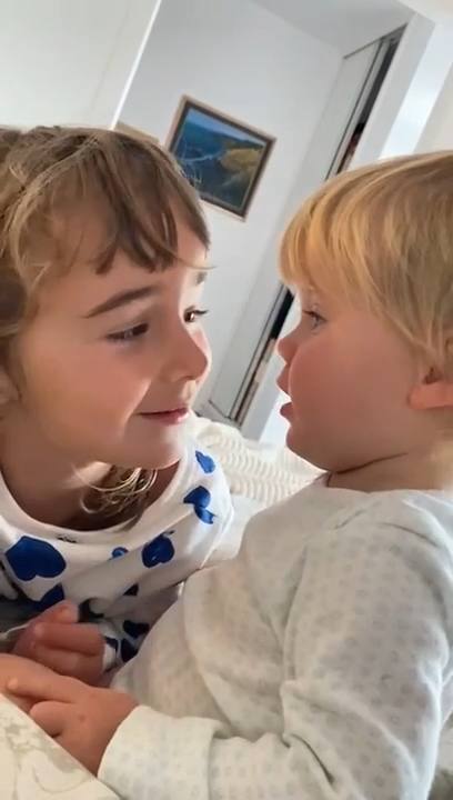 La madre difunde un vídeo de las niñas desaparecidas en Tenerife