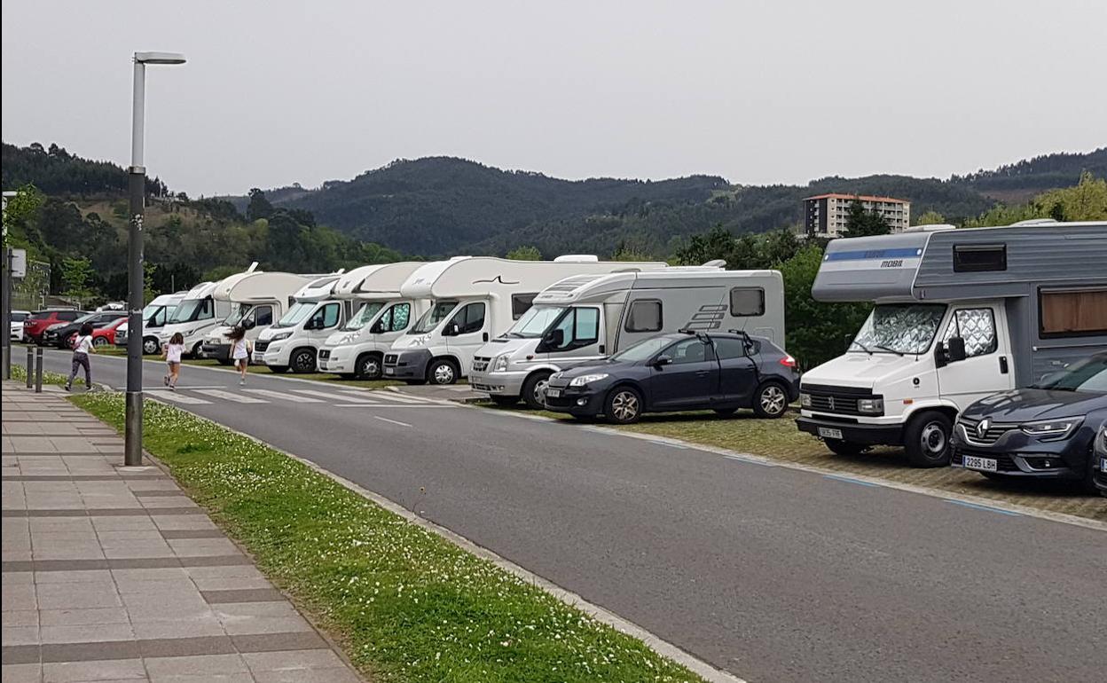  InfoBilbao, News, EL PARKING DE AUTOCARAVANAS DE KOBETAMENDI  RECUPERA HOY SU ACTIVIDAD