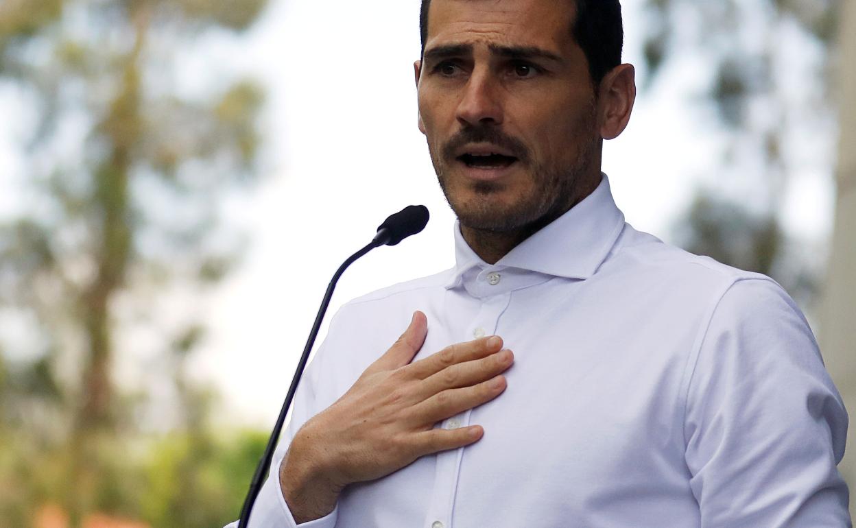 Iker Casillas desmiente que haya sufrido otro problema de corazón: «Fue un simple ataque de alergia»