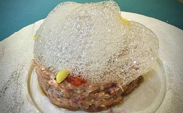 Costillas de ibérico con glaseado nikkei.