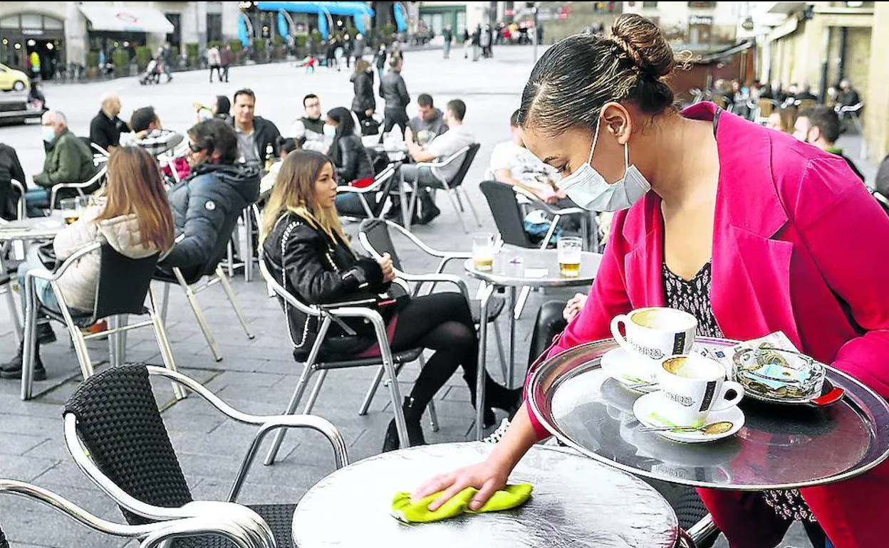 Fin del estado de alarma: Euskadi da esta medianoche un gran paso hacia la normalidad