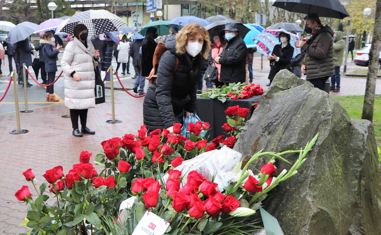 Yo te cogí la cartera», admitió la exportavoz tras ser descubierta | El  Correo