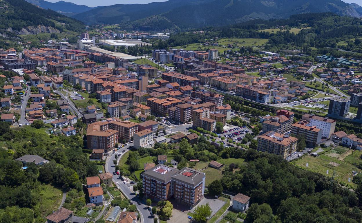 Las ayudas sociales que se pagan en Llodio se adelantarán en los próximos meses. 