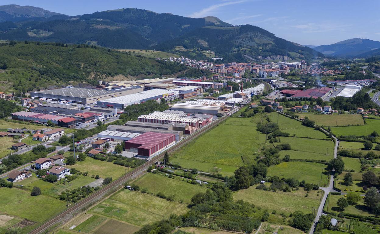La zona de Gardea, en Llodio, acumula una gran concentración industrial. 