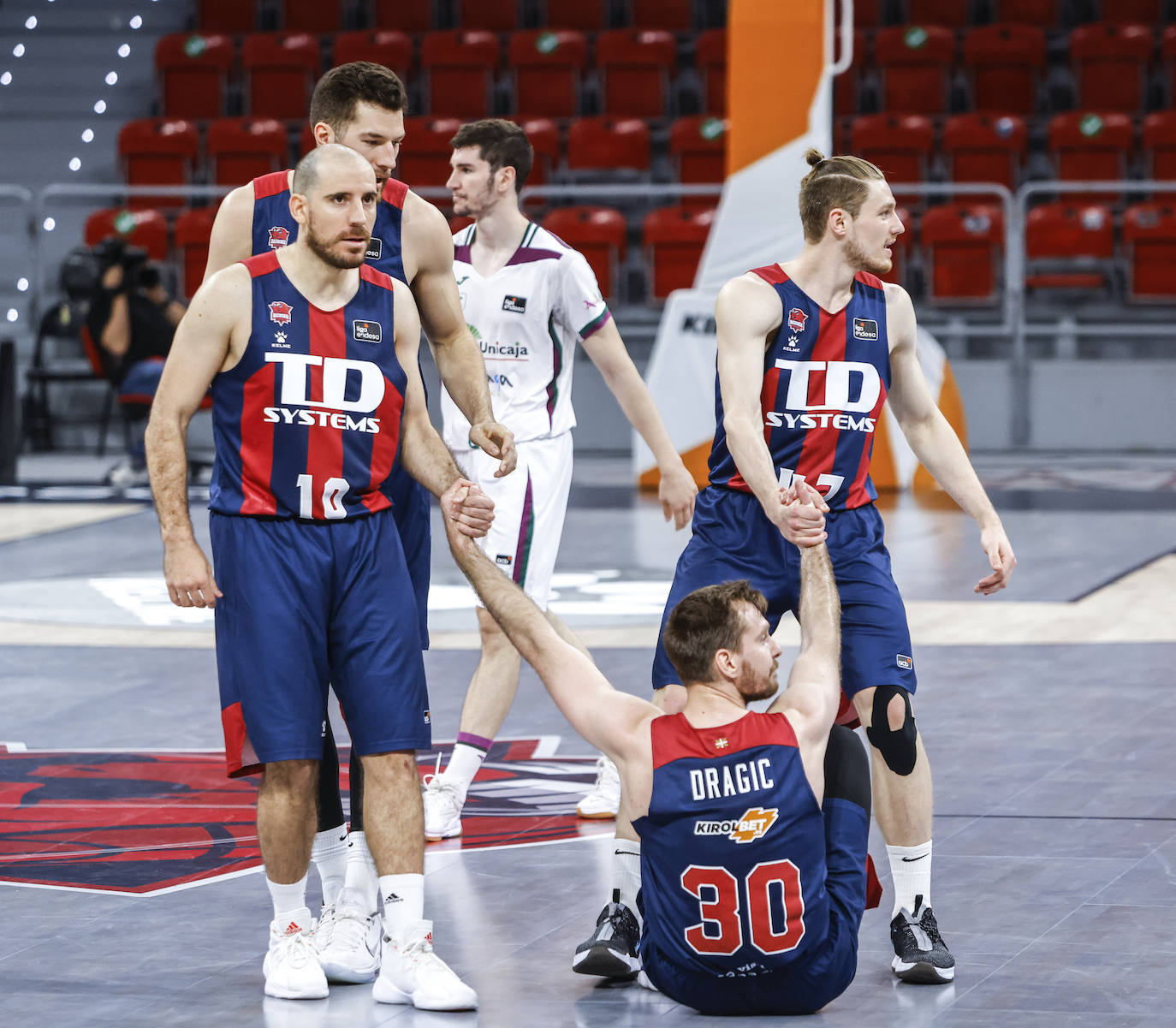 Las fotos del Baskonia - Unicaja. 
