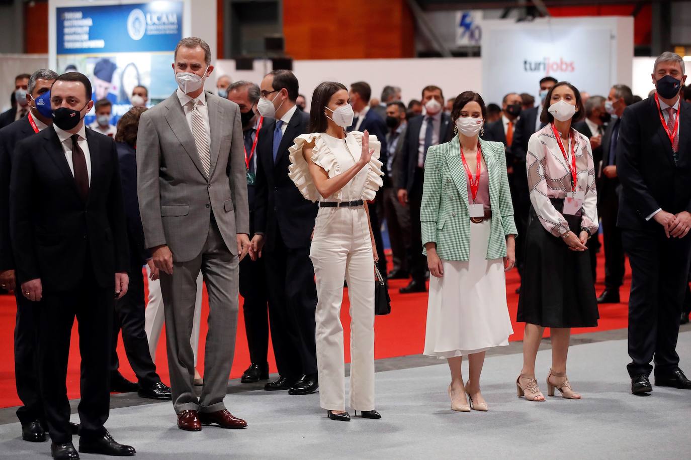 Fotos: Letizia saca su lado flamenco en Fitur: el mono de volantes que nadie esperaba ver