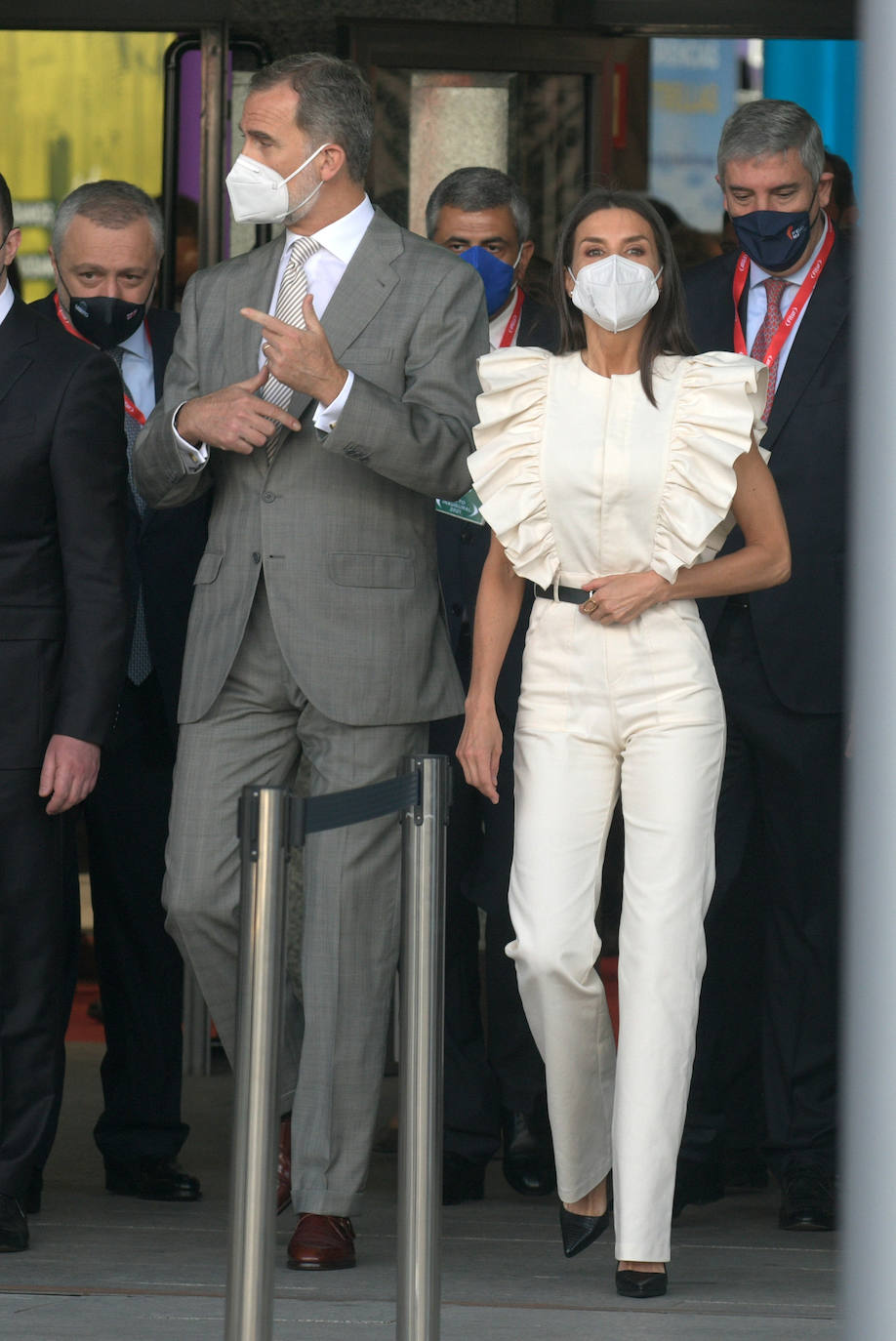 Fotos: Letizia saca su lado flamenco en Fitur: el mono de volantes que nadie esperaba ver