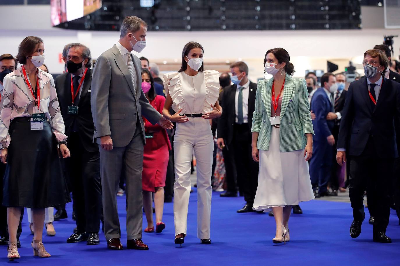 Fotos: Letizia saca su lado flamenco en Fitur: el mono de volantes que nadie esperaba ver