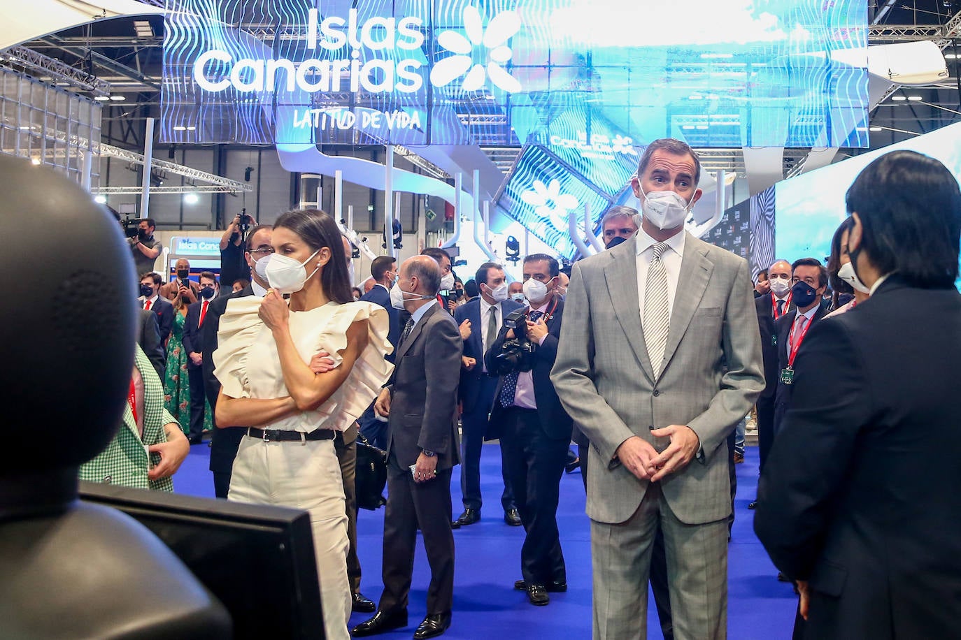 Fotos: Letizia saca su lado flamenco en Fitur: el mono de volantes que nadie esperaba ver