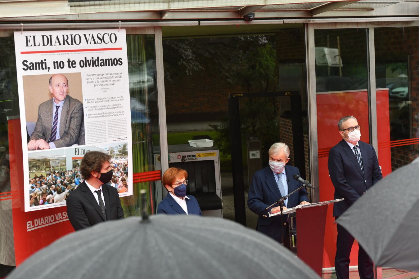 Fotos: Emotivo homenaje a Santi Oleaga