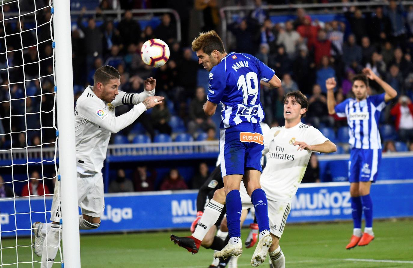 Manu García marca el gol de la victoria ante el Real Madrid en Mendizorroza. El tanto, en el descuento, supuso el primer triunfo en casa ante los blancos en 87 años.