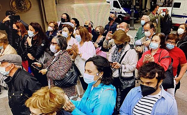 «Nos ponen tan lejos que el Rey se va a pensar que en Vitoria no le queremos»