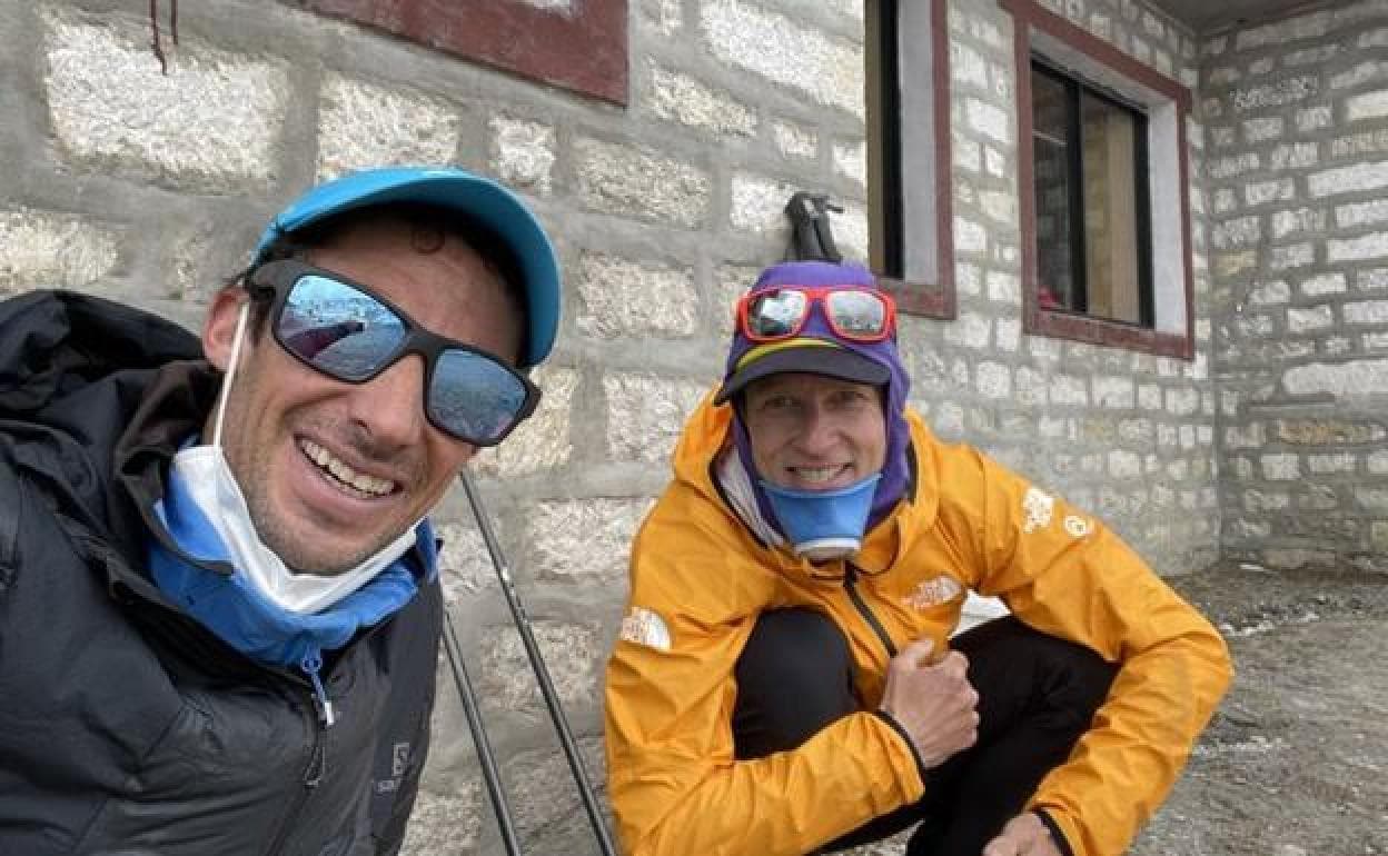 Kilian Jornet aborta la ascensión al Everest