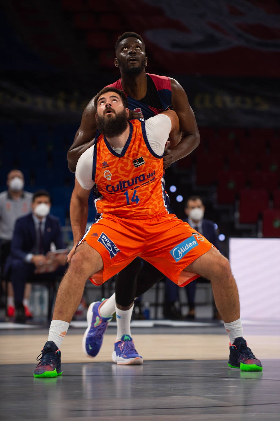 Fotos: Las mejores imágenes del Baskonia - Valencia