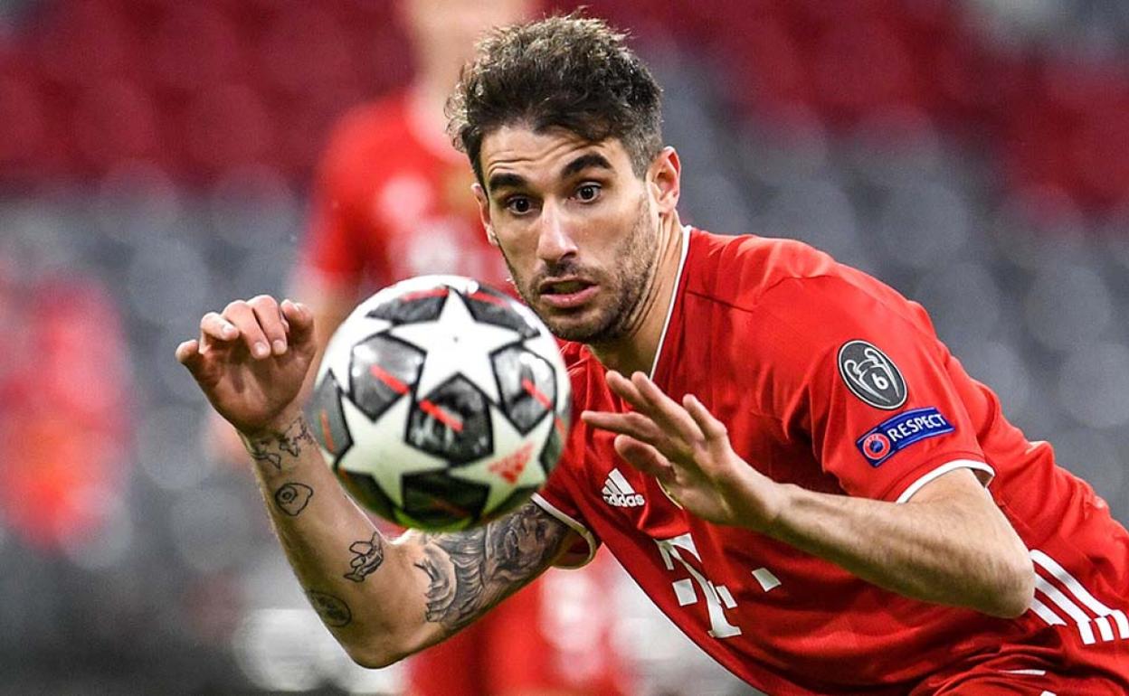 Javi Martínez en un partido ante el Lazio. 