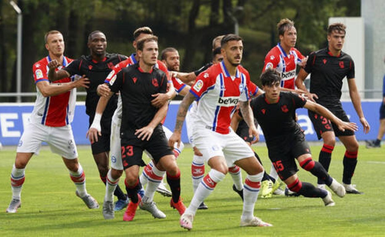 Alavés y Real Sociedad ya se enfrentaron la temporada pasada en un duelo que acabó 2-2