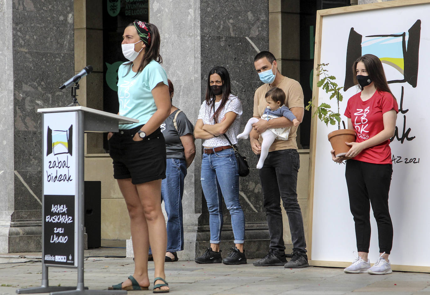 Fotos: Llodio descorcha una nueva edición del Araba Euskaraz