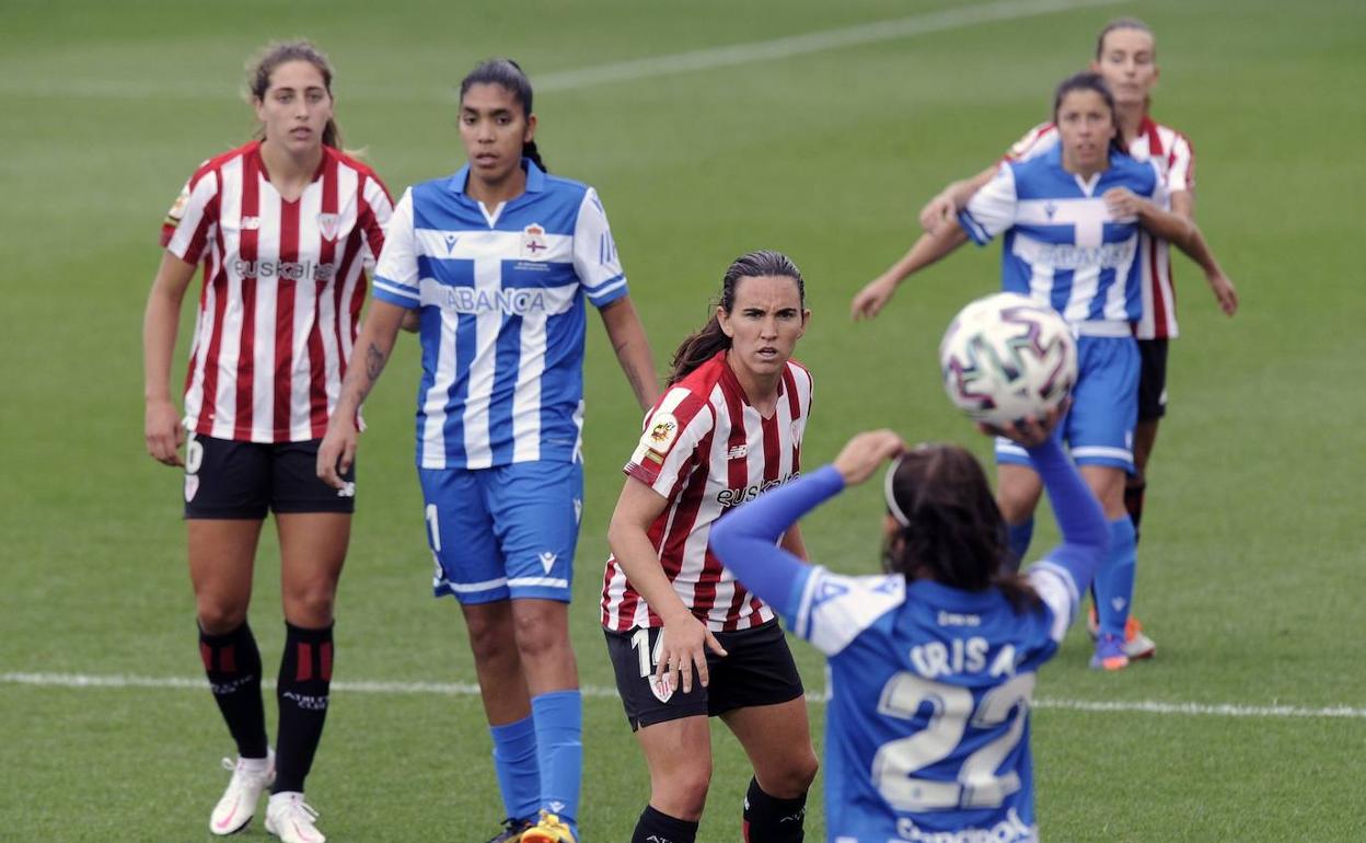 Imagen del choque de la primera vuelta en Lezama ante el conjunto gallego. 