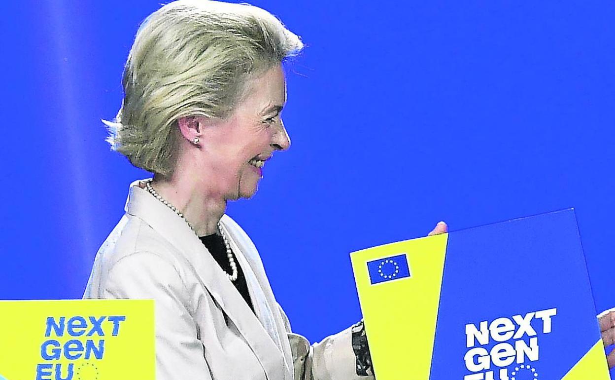 La presidenta de la Comisión Europea, Ursula von der Leyen, en una comparecencia sobre los fondos. 