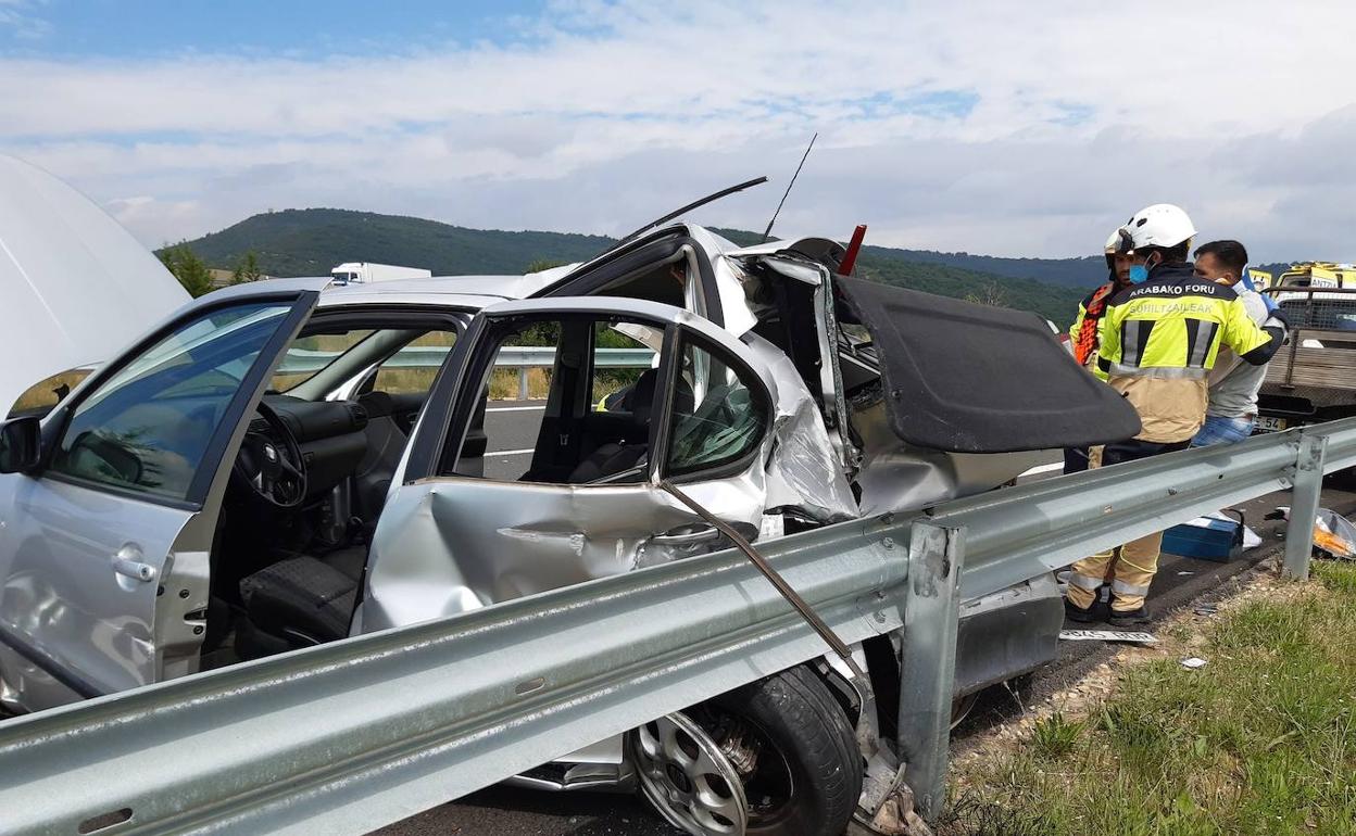 Tres personas resultan heridas en un accidente en la A-1 en Armiñón