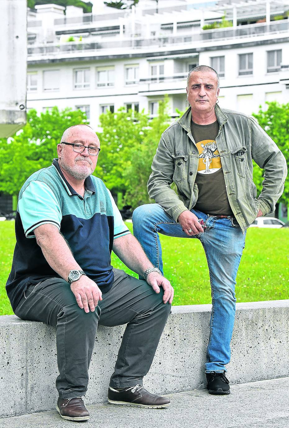 Enrique Pérez y Emiliano Álvarez, ayer en el campus de la UPV de San Sebastián. 