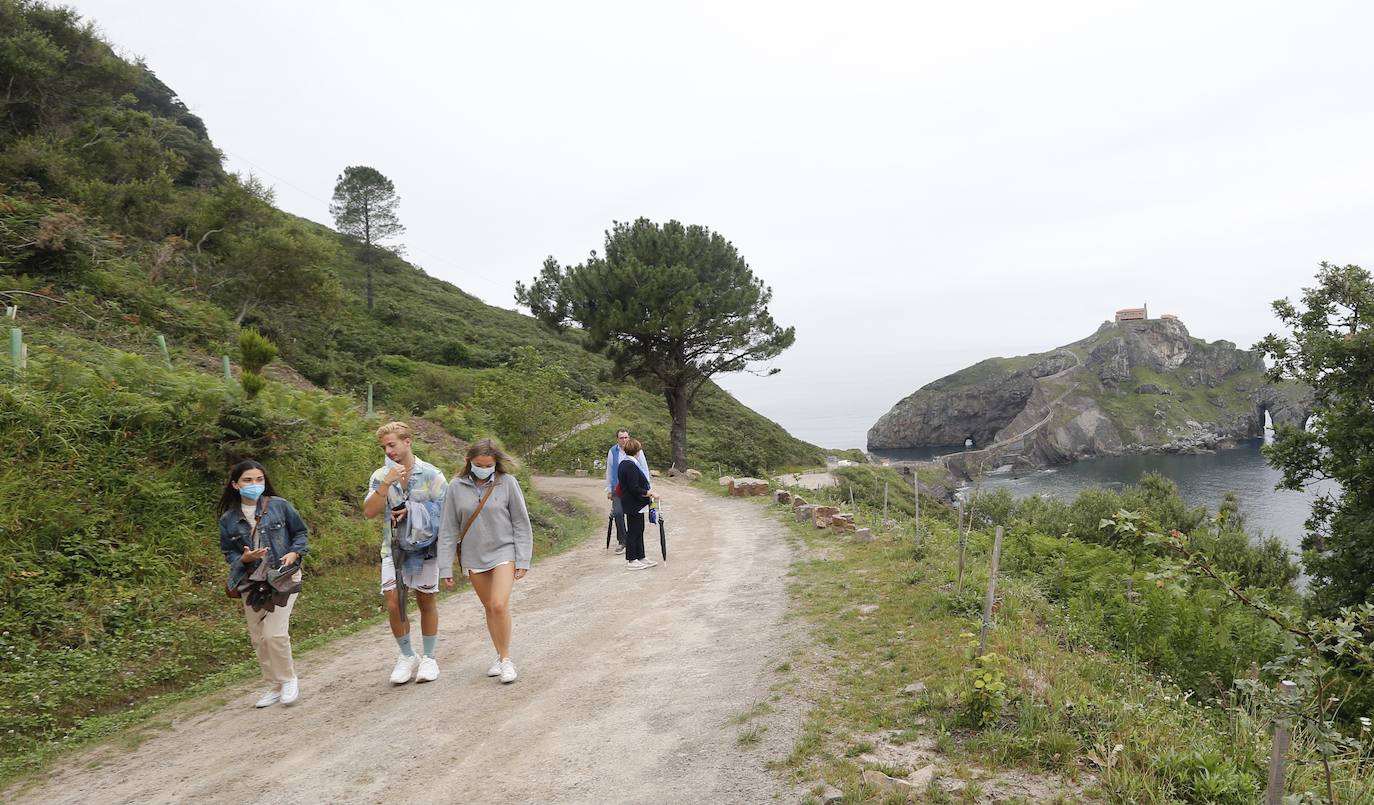 Fotos: Reinauguración parcial de San Juan de Gaztelugatxe