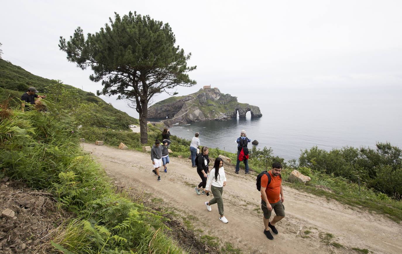 Fotos: Reinauguración parcial de San Juan de Gaztelugatxe