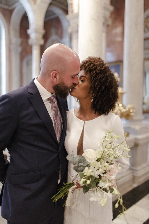 Fotos: La boda de Sonji e Iker en el Ayuntamiento de Bilbao