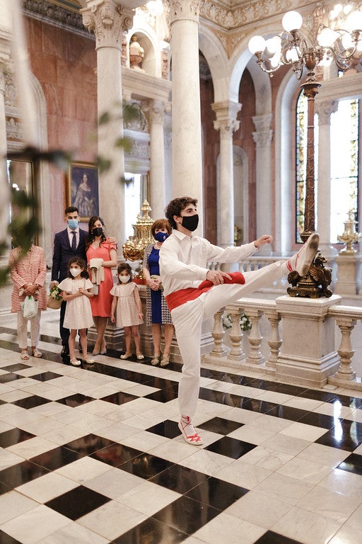 Fotos: La boda de Sonji e Iker en el Ayuntamiento de Bilbao