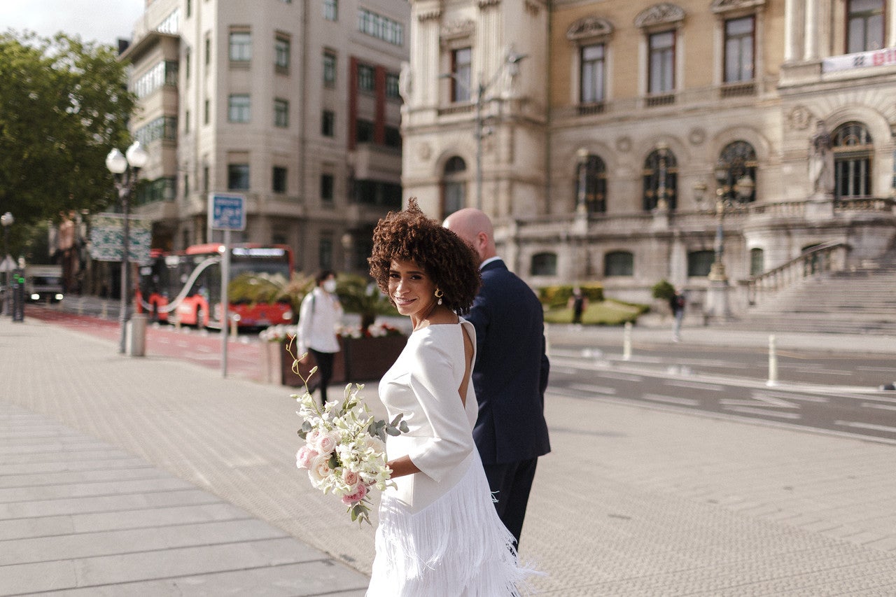 Fotos: La boda de Sonji e Iker en el Ayuntamiento de Bilbao