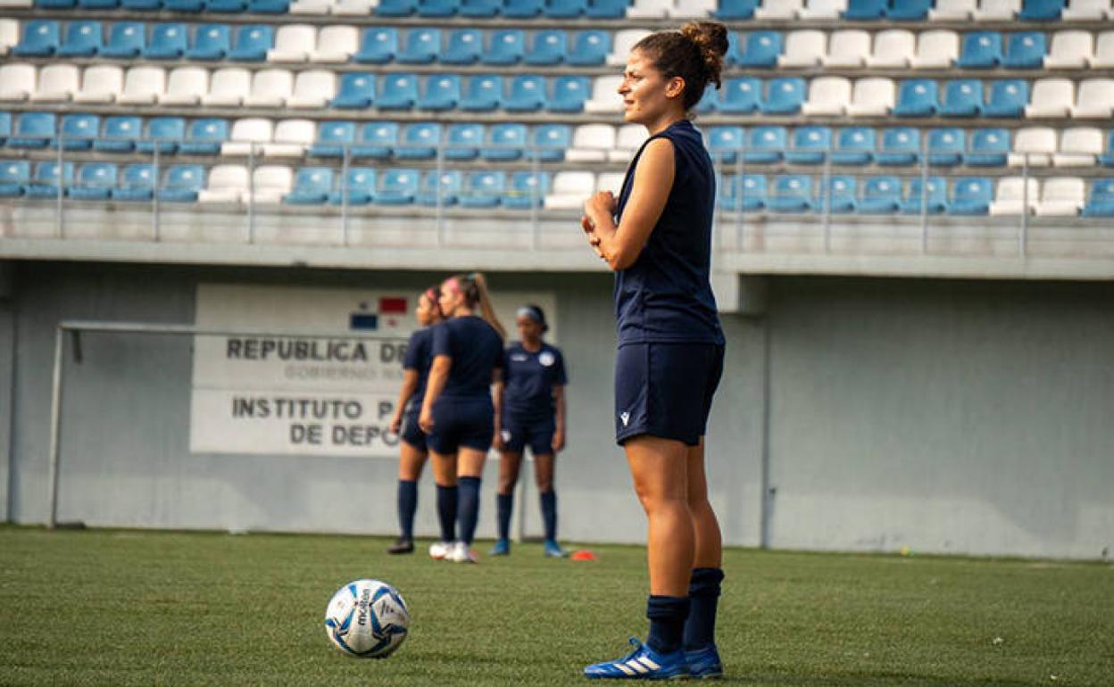 Manuela Lareo en uno de los entrenamientos con la selección. 