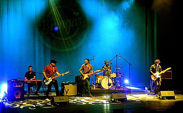 El quinteto al completo. 