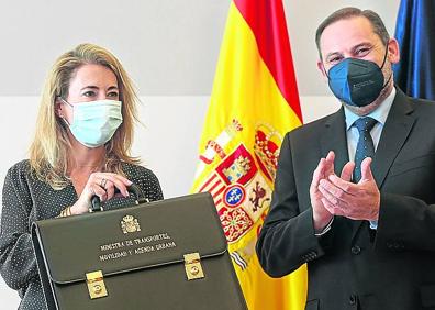 Imagen secundaria 1 - Pilar Alegría sustituye a Isabel Celaá al frente del Ministerio de Educación.. Raquel Sánchez sustituye a José Luis Ábalos en el Ministerio de Transportes. José Manuel Albares reemplaza a Arancha González Laya al frente de Exteriores. 