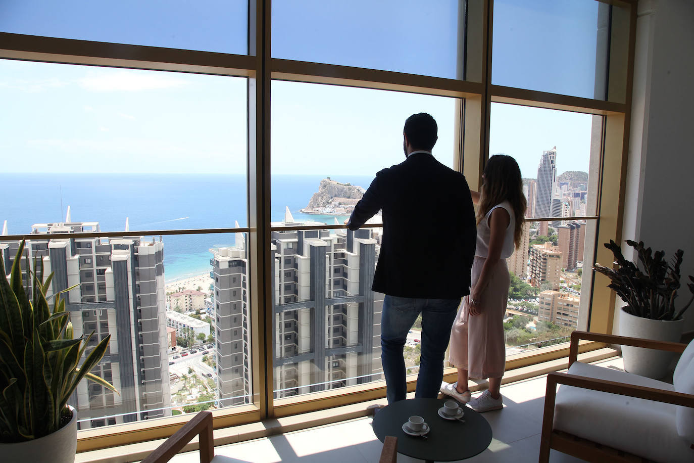 Fotos: Así es por dentro el edificio Intempo de Benidorm, el residencial más alto de Europa