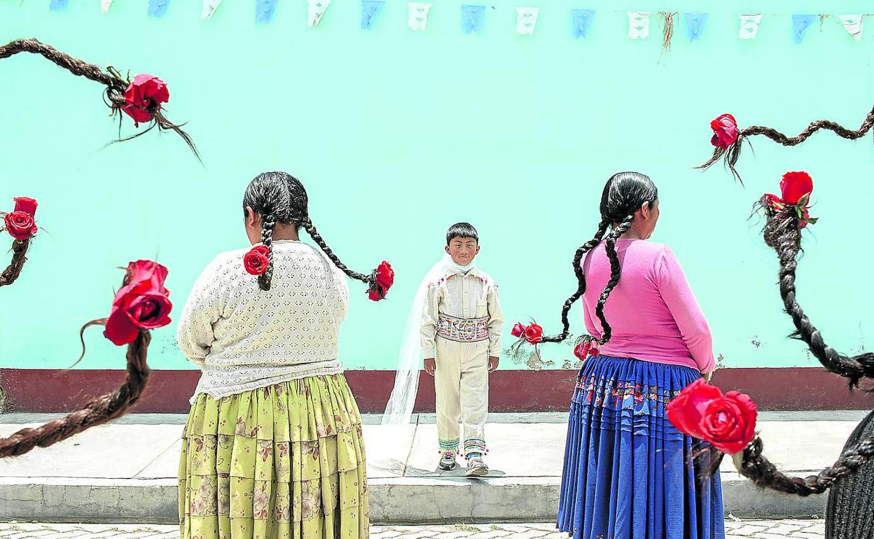 'Warawar wawa' cuestiona los cánones de la mirada extranjera sobre Bolivia a partir de una nueva contextualización de 'El Principito'. 