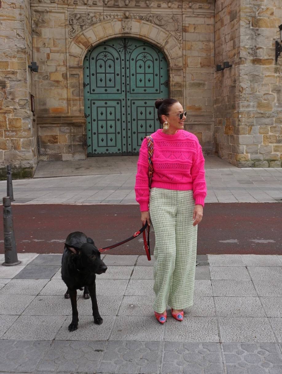 Fotos: Amaia, la periodista que no pasa desapercibida en Bilbao con sus looks asequibles y