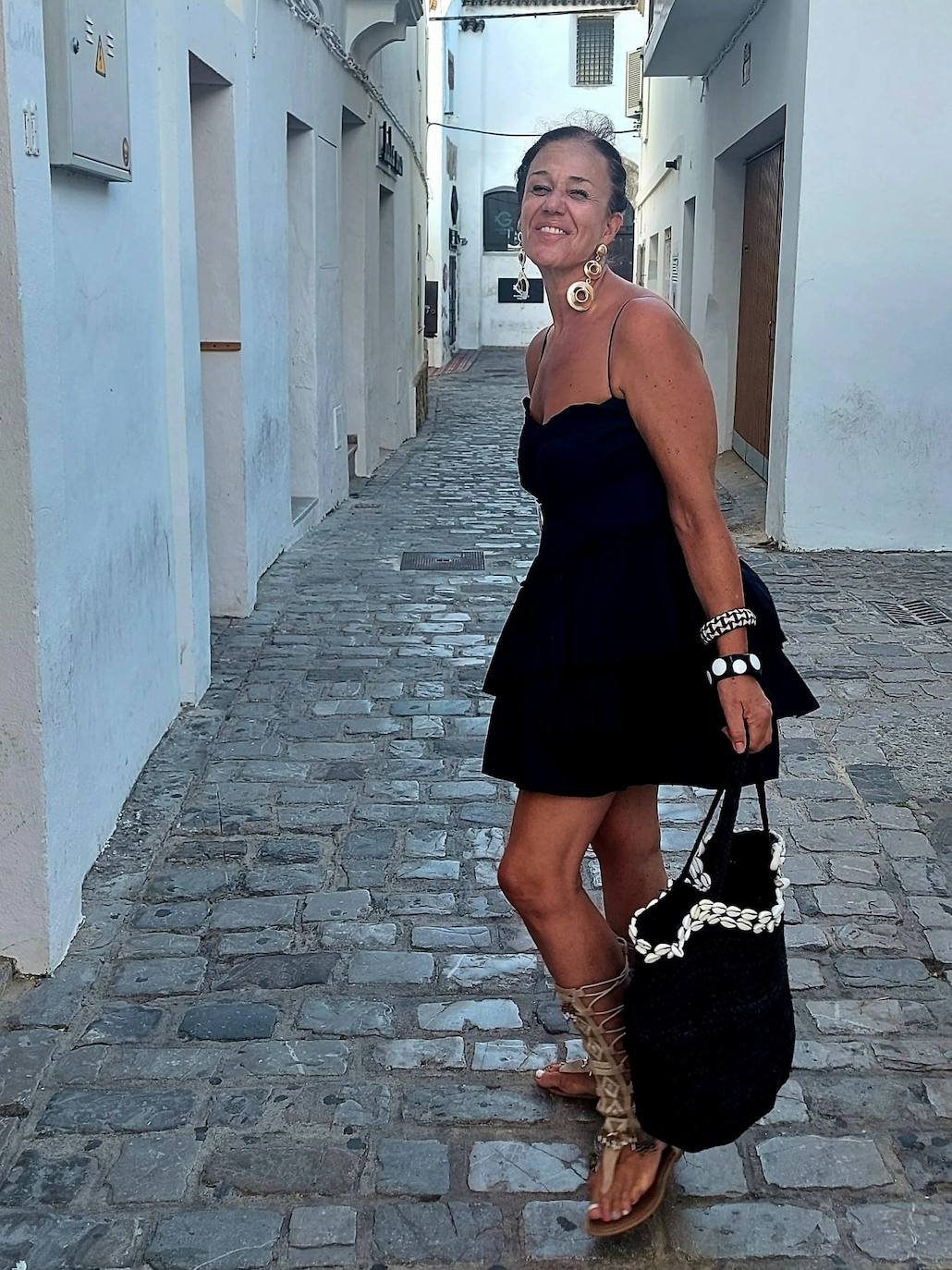 Fotos: Amaia, la periodista que no pasa desapercibida en Bilbao con sus looks asequibles y