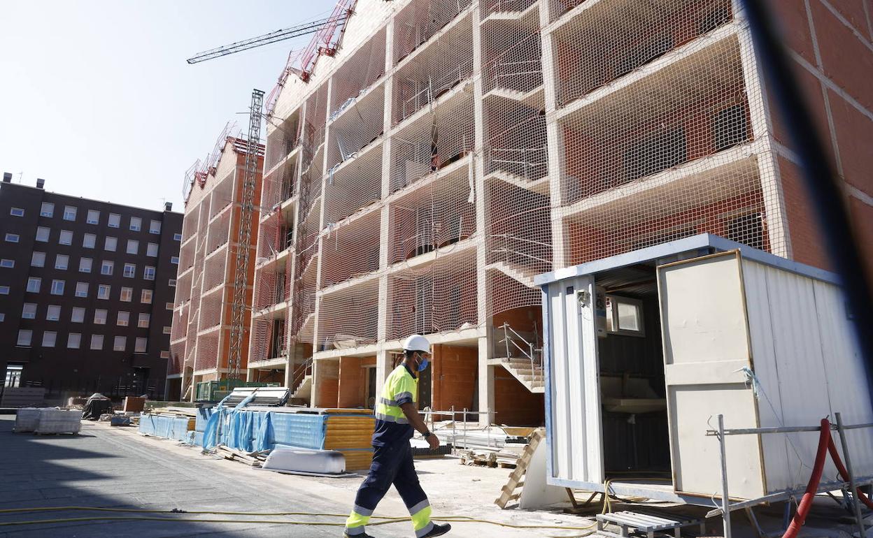 La construcción y rehabilitación de viviendas forman parte de la oferta formativa. 