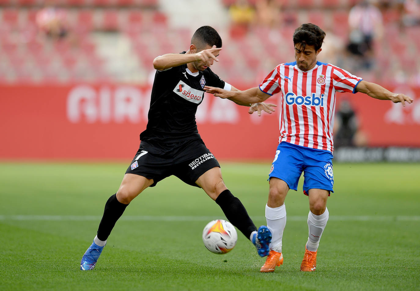 Fotos: Las mejores imágenes del estreno del Amorebieta en Segunda División  | El Correo