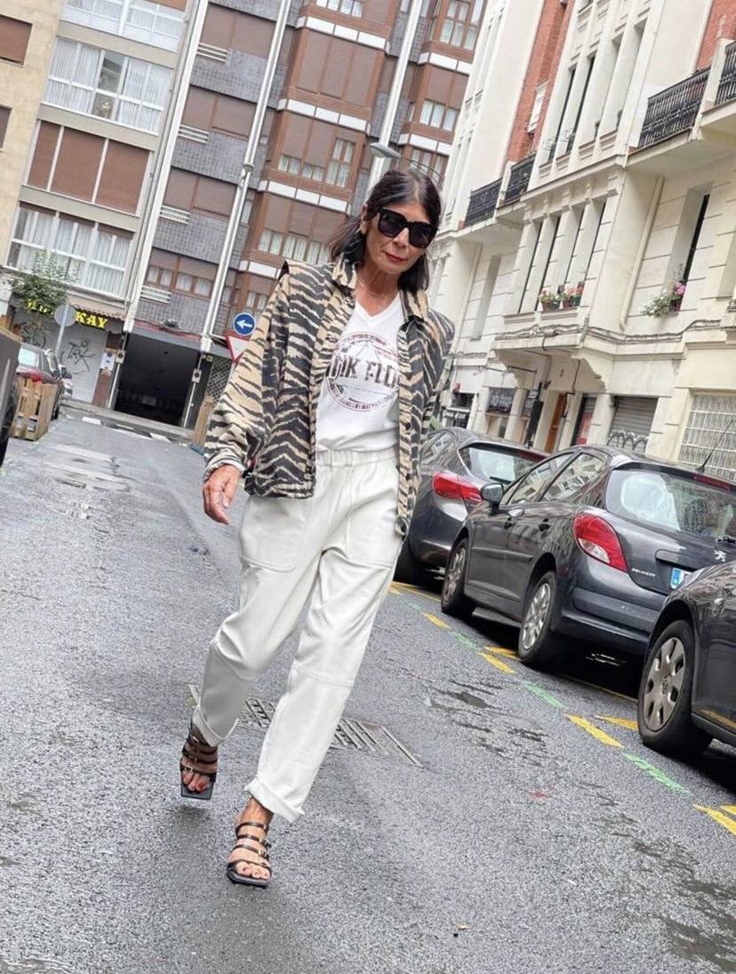 Fotos: Pepa, la experta en moda de Algorta que cree que la talla «solo es un número» y que la minifalda tiene edad