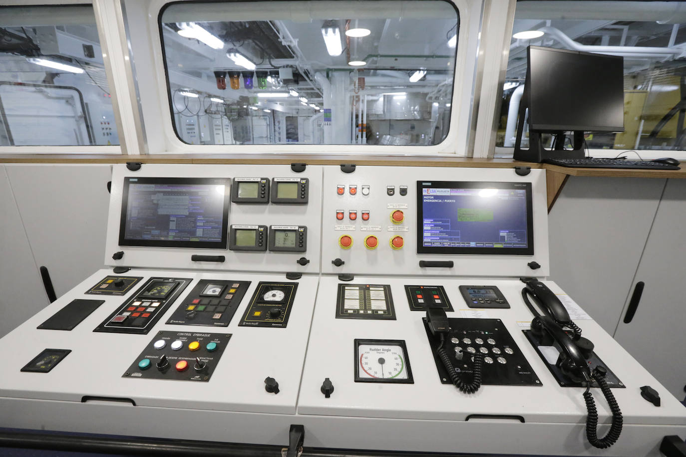 Fotos: Así es el atunero &#039;Juan Pablo II&#039; que Astilleros Muruetaha entregado en Getxo