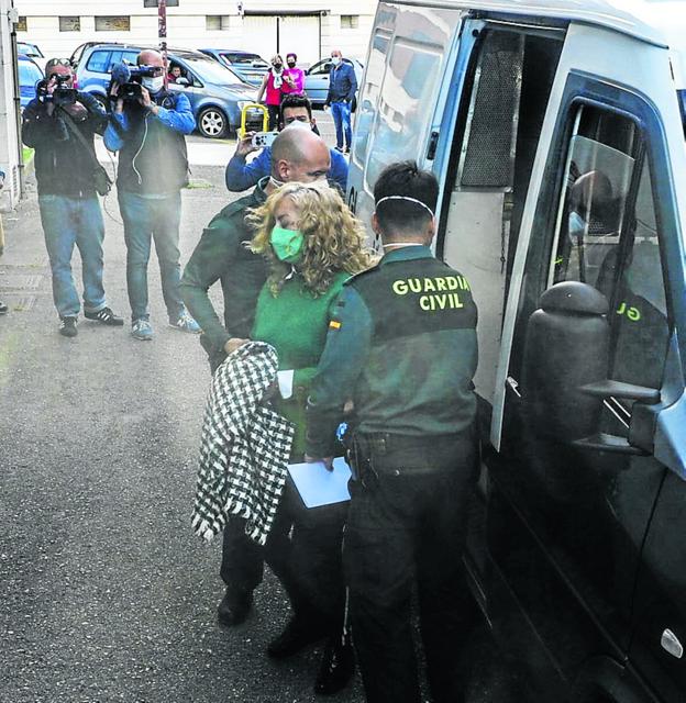 Carmen Merino, antes de declarar en los Juzgados de Castro.